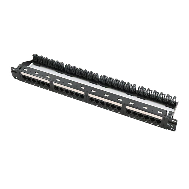 19''1U 24 Port Cat5e UTP Punch Down Patch panel s káblom Správca nový
